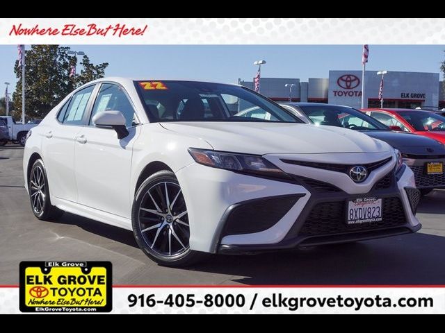 2022 Toyota Camry SE