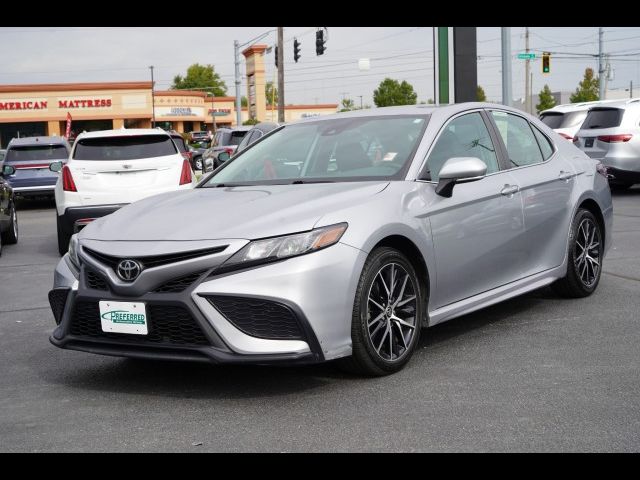 2022 Toyota Camry SE