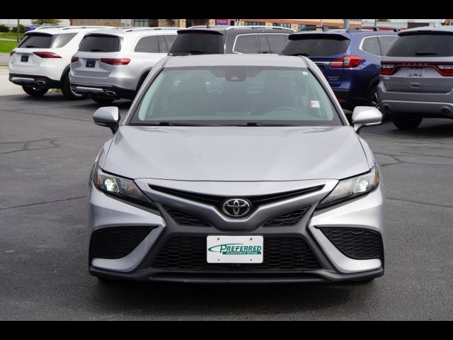 2022 Toyota Camry SE