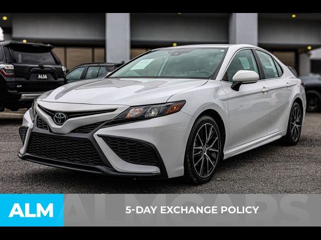 2022 Toyota Camry SE