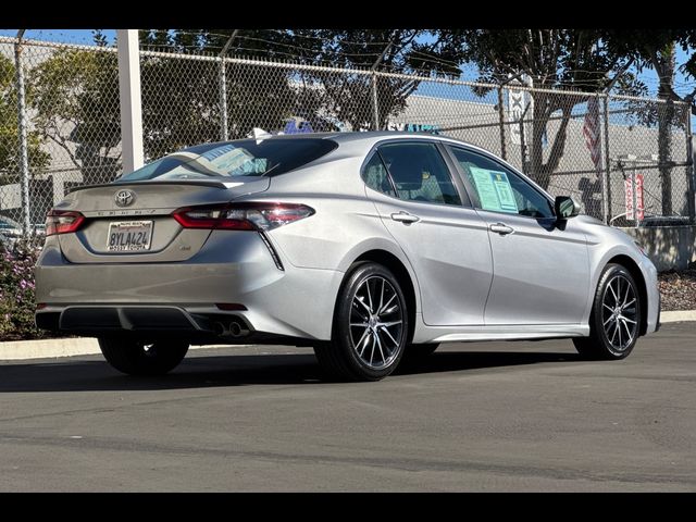 2022 Toyota Camry SE