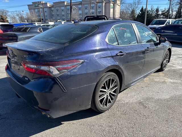 2022 Toyota Camry SE