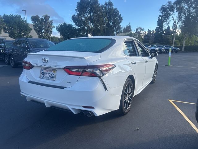 2022 Toyota Camry SE