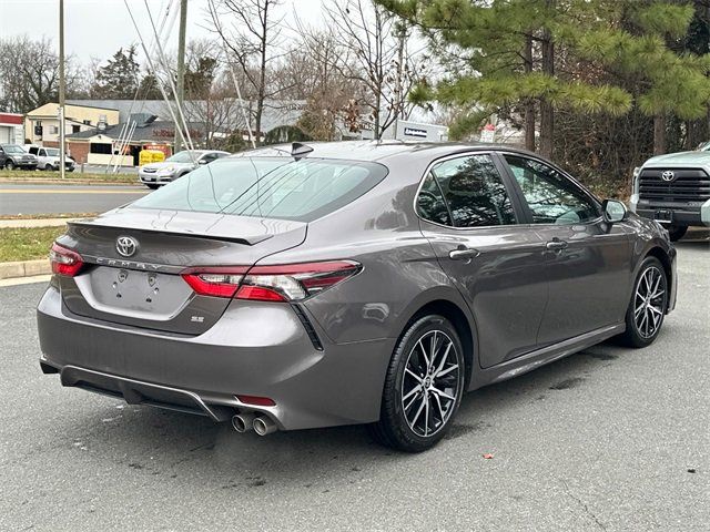 2022 Toyota Camry SE