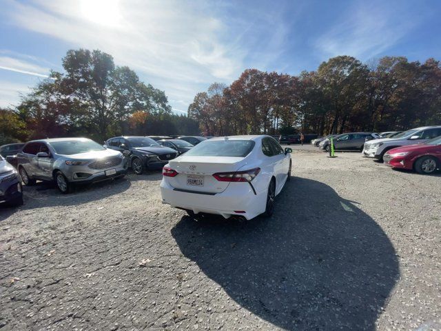 2022 Toyota Camry SE