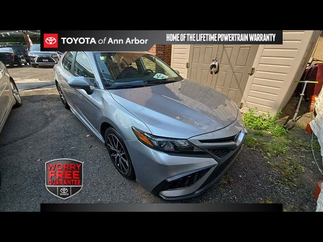 2022 Toyota Camry SE