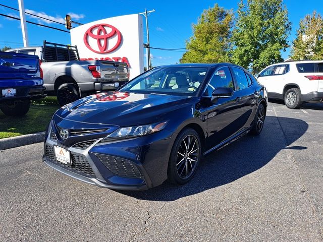 2022 Toyota Camry SE