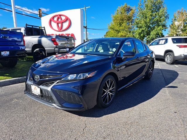 2022 Toyota Camry SE