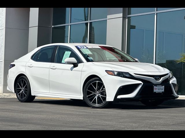 2022 Toyota Camry SE