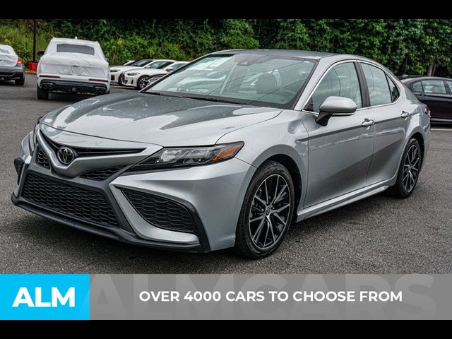 2022 Toyota Camry SE