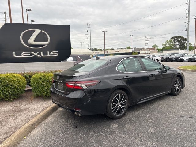 2022 Toyota Camry SE