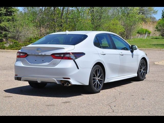 2022 Toyota Camry SE