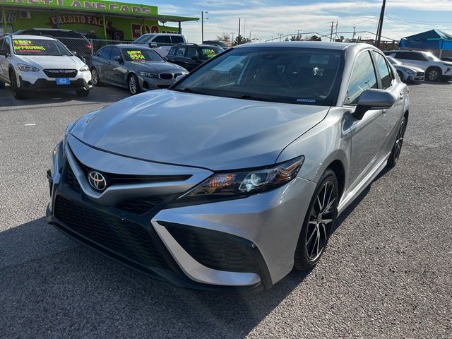 2022 Toyota Camry SE