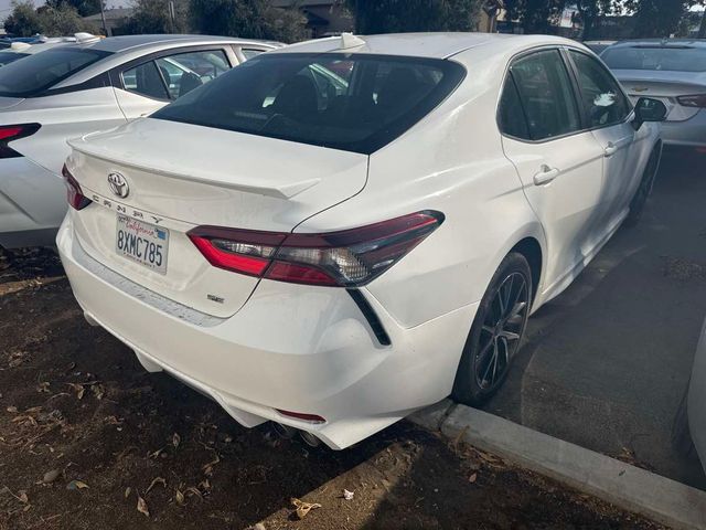 2022 Toyota Camry SE