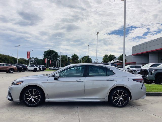 2022 Toyota Camry SE