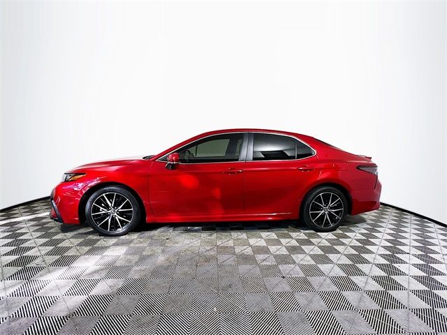 2022 Toyota Camry SE