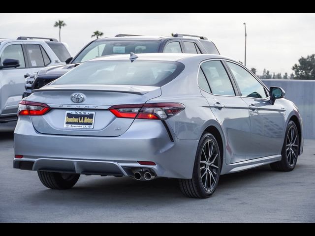 2022 Toyota Camry SE