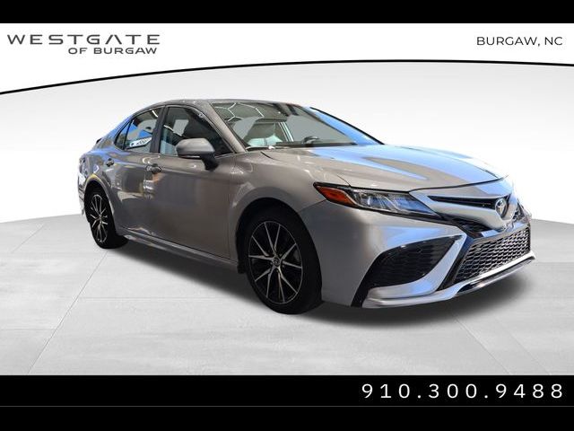 2022 Toyota Camry SE Nightshade