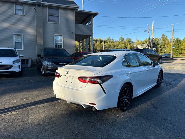 2022 Toyota Camry SE