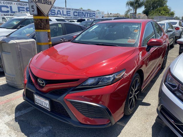 2022 Toyota Camry SE