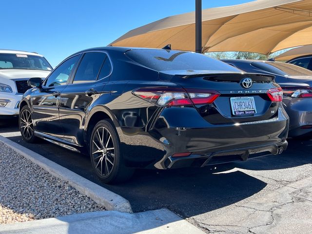 2022 Toyota Camry SE