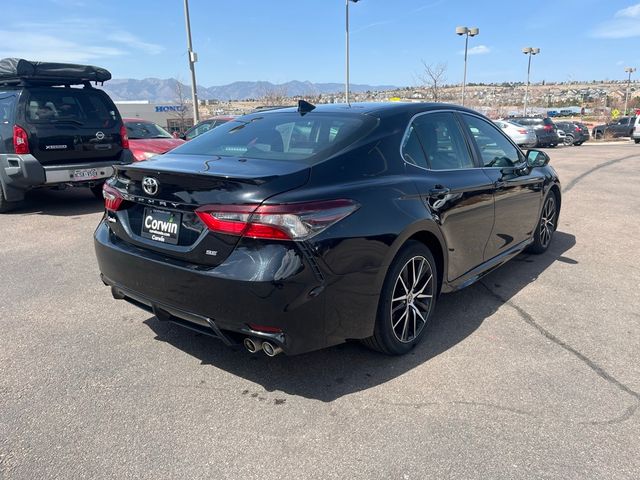 2022 Toyota Camry SE