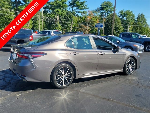 2022 Toyota Camry SE