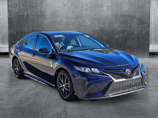 2022 Toyota Camry SE