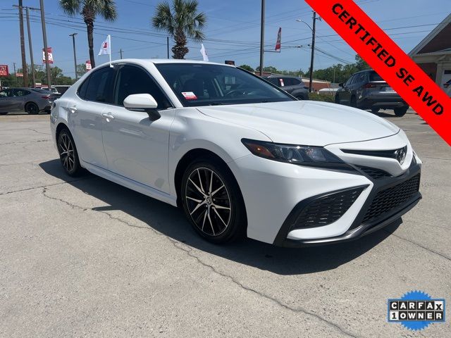 2022 Toyota Camry SE