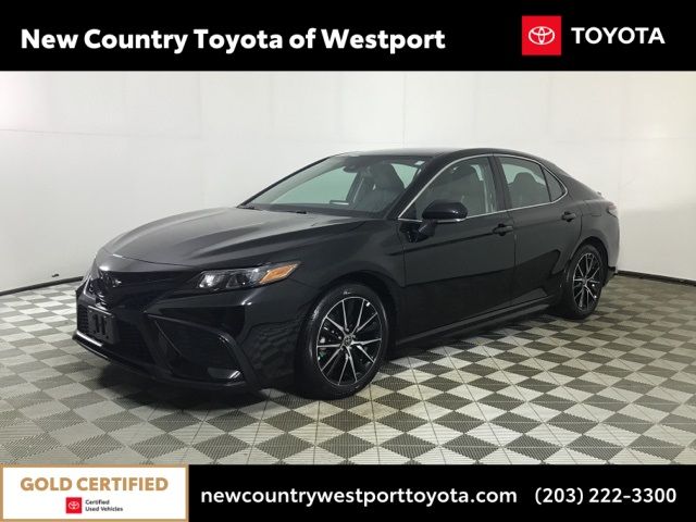 2022 Toyota Camry 