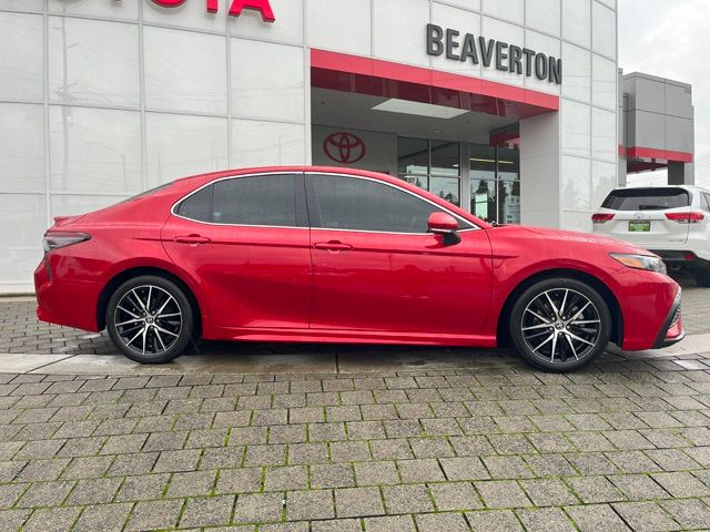 2022 Toyota Camry SE