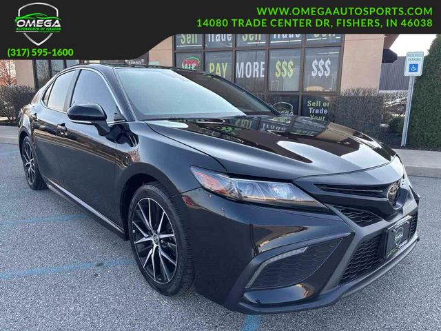 2022 Toyota Camry SE