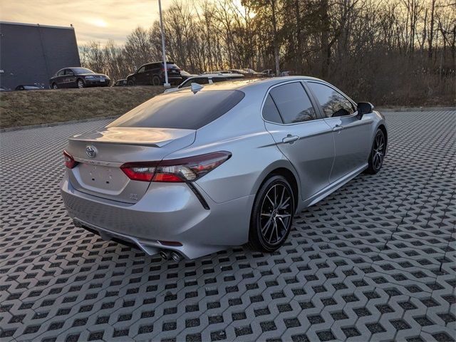 2022 Toyota Camry SE