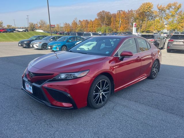 2022 Toyota Camry SE