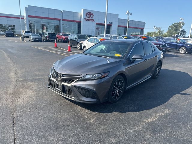 2022 Toyota Camry SE