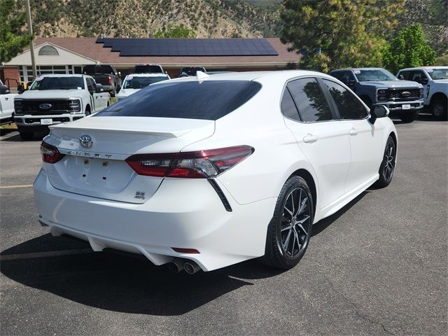 2022 Toyota Camry SE