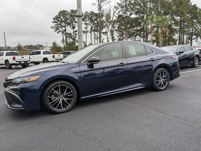 2022 Toyota Camry SE