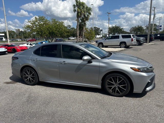 2022 Toyota Camry SE