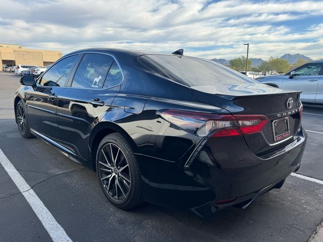 2022 Toyota Camry SE