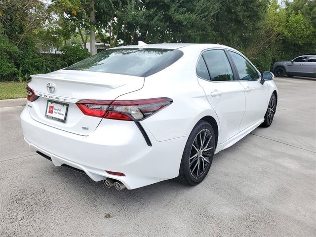 2022 Toyota Camry SE