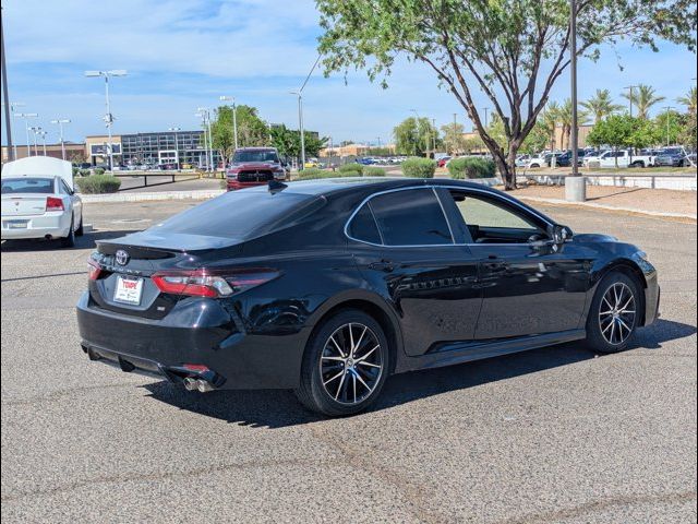 2022 Toyota Camry SE