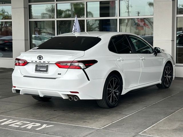 2022 Toyota Camry SE