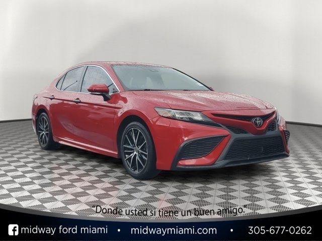 2022 Toyota Camry SE