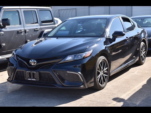 2022 Toyota Camry SE