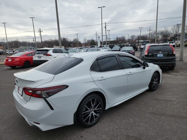 2022 Toyota Camry SE