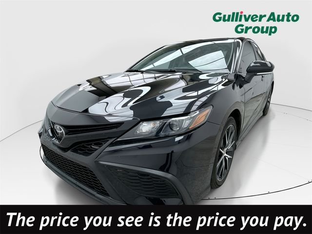 2022 Toyota Camry SE