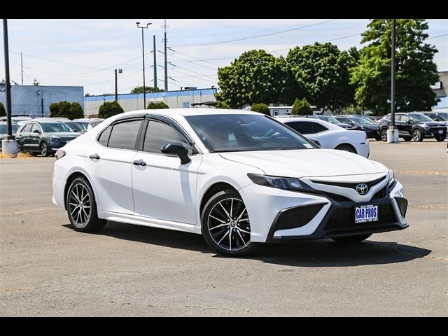 2022 Toyota Camry SE