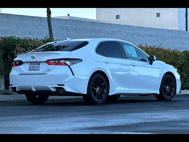 2022 Toyota Camry SE