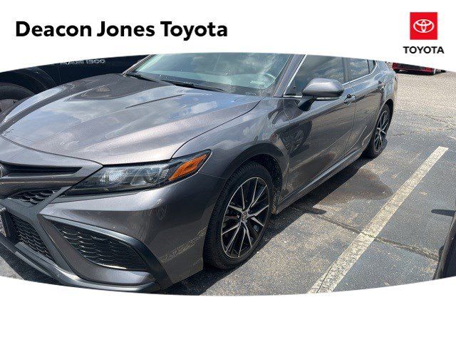 2022 Toyota Camry SE Nightshade