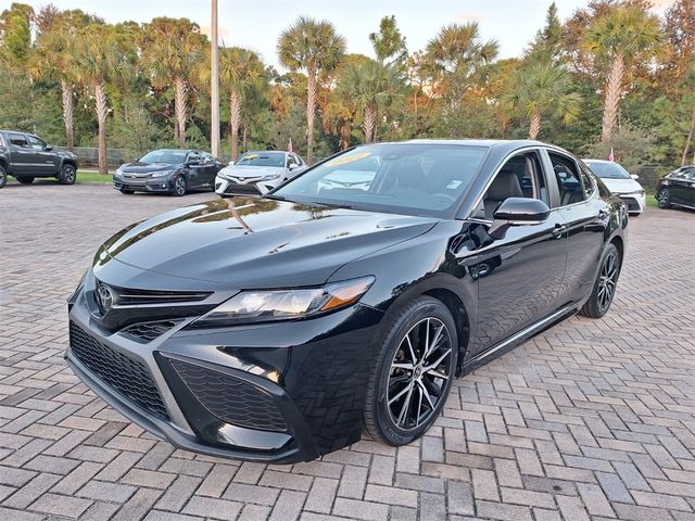 2022 Toyota Camry SE